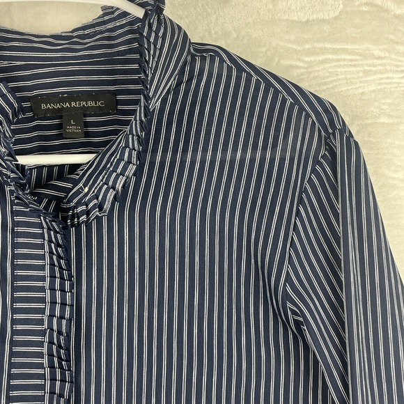 Banana Republic Button Up Blouse Women L Navy Blue White Striped Ruffle Neck - Picture 3 of 9